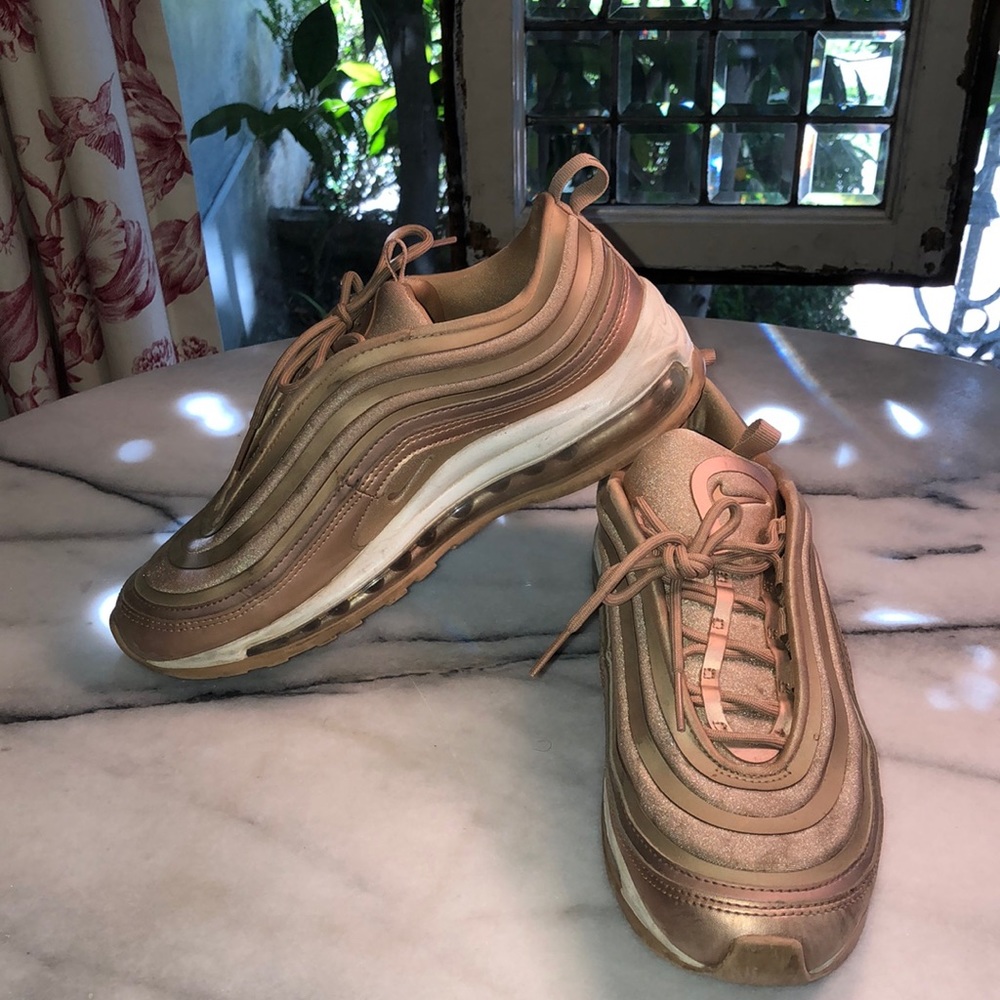 Nike Rose Gold Air Max 97